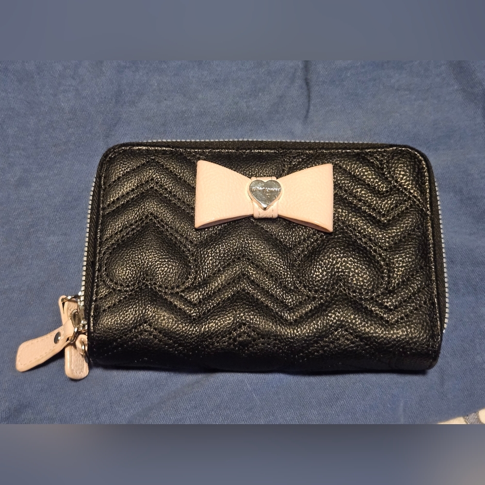 Betsey Johnson 2 pocket Zipper Wallet